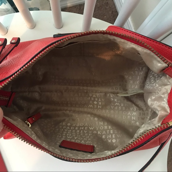 Kate Spade Red crossbody - Picture 4 of 8